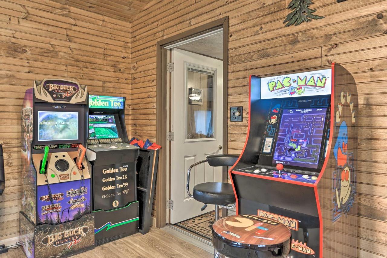 Bear Den Rustic Pocono Lake Home With Game Room! Esterno foto