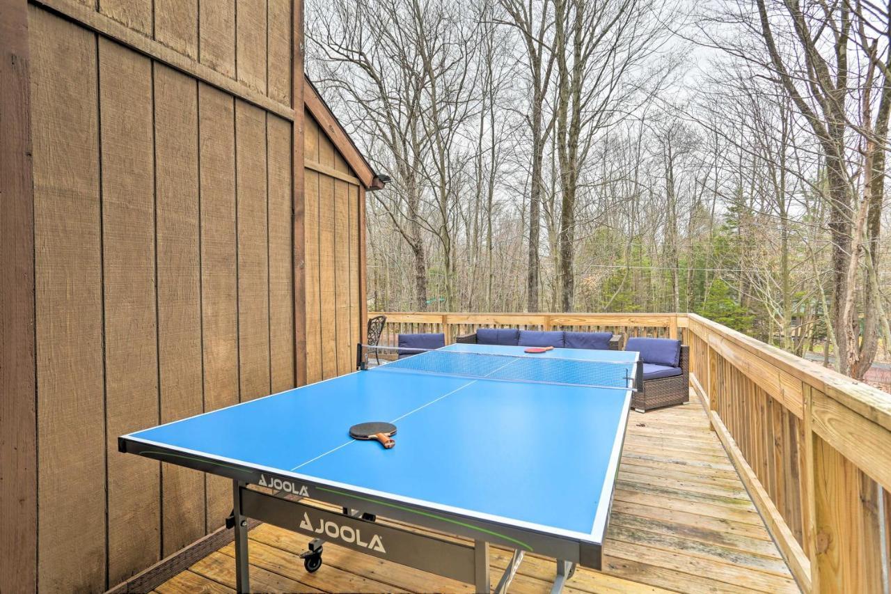 Bear Den Rustic Pocono Lake Home With Game Room! Esterno foto