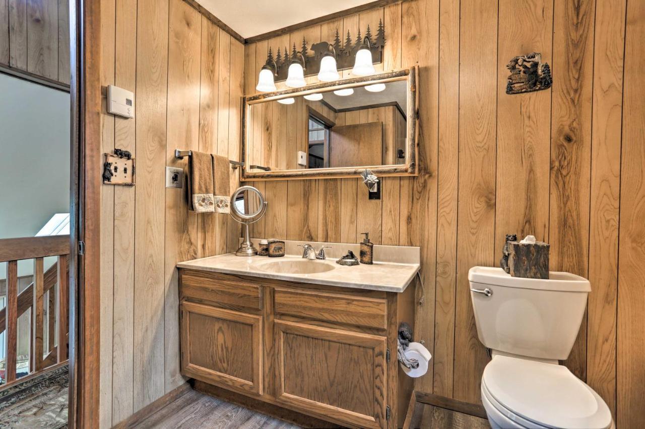 Bear Den Rustic Pocono Lake Home With Game Room! Esterno foto