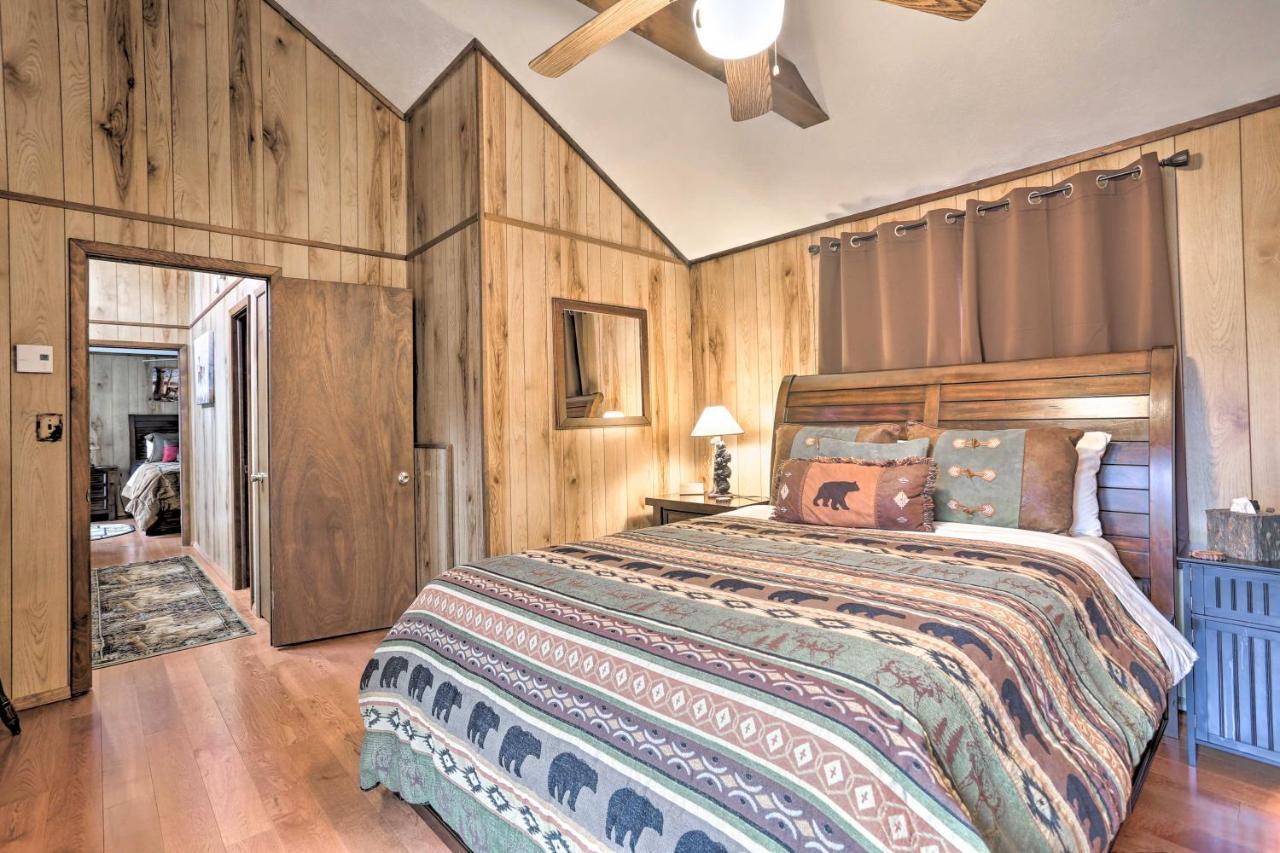Bear Den Rustic Pocono Lake Home With Game Room! Esterno foto