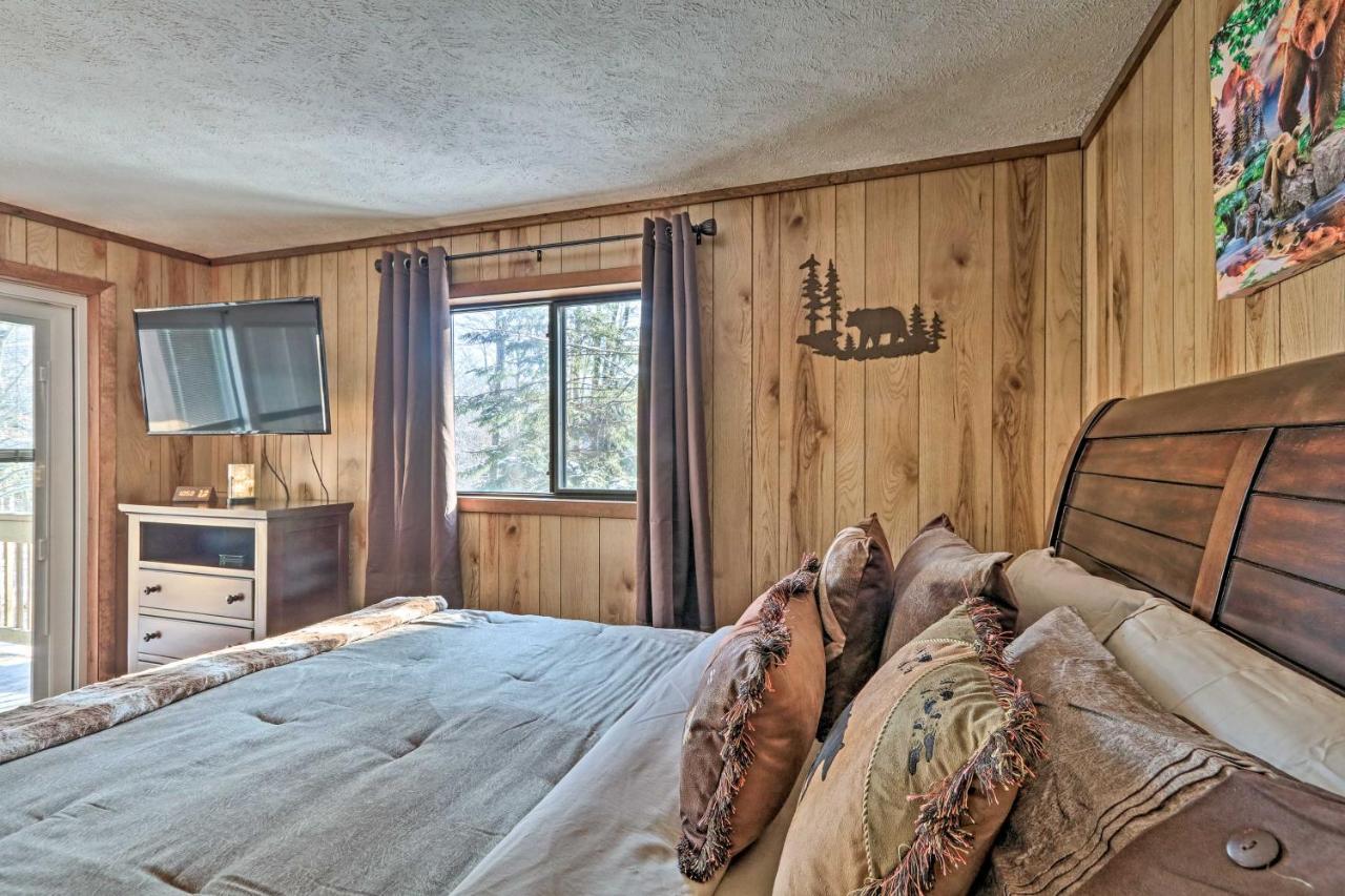 Bear Den Rustic Pocono Lake Home With Game Room! Esterno foto